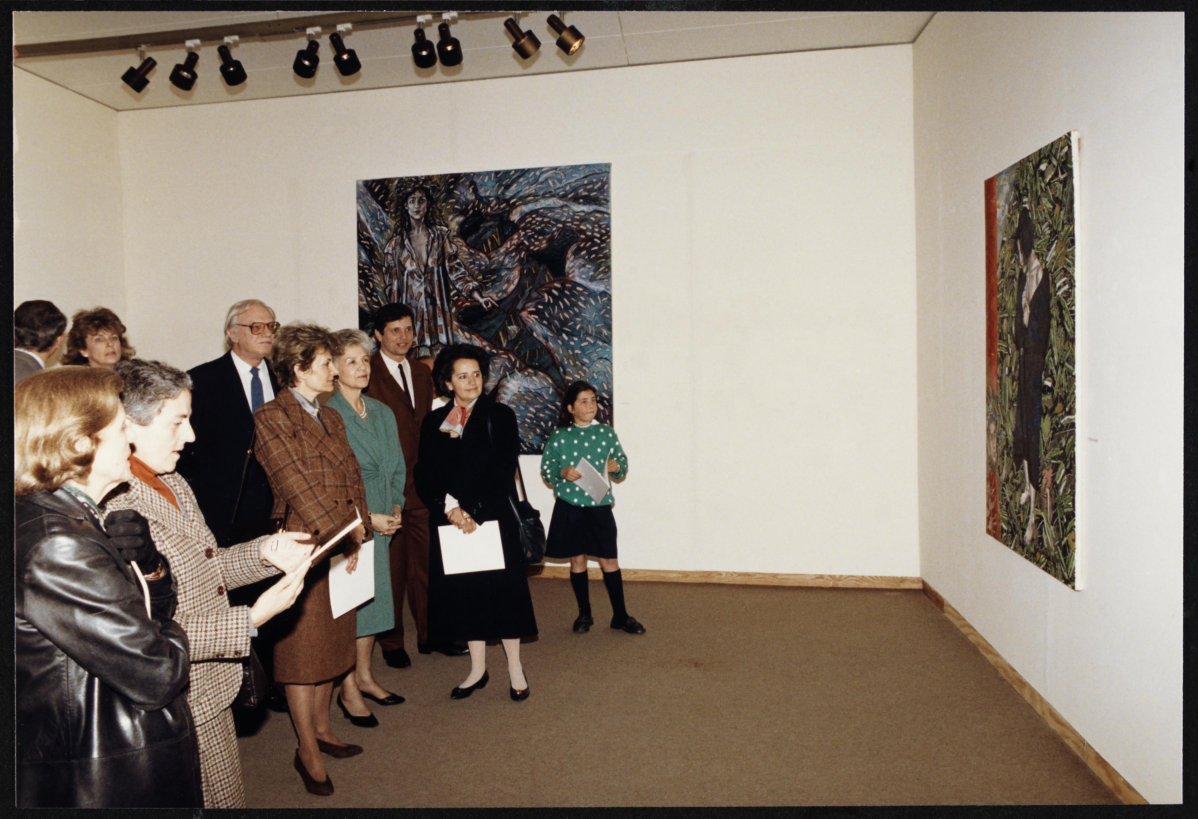 Maria Cavaco Silva, Madalena de Azeredo Perdigão, Isabel Silveira Godinho (ao centro) e José Sommer Ribeiro (atrás)