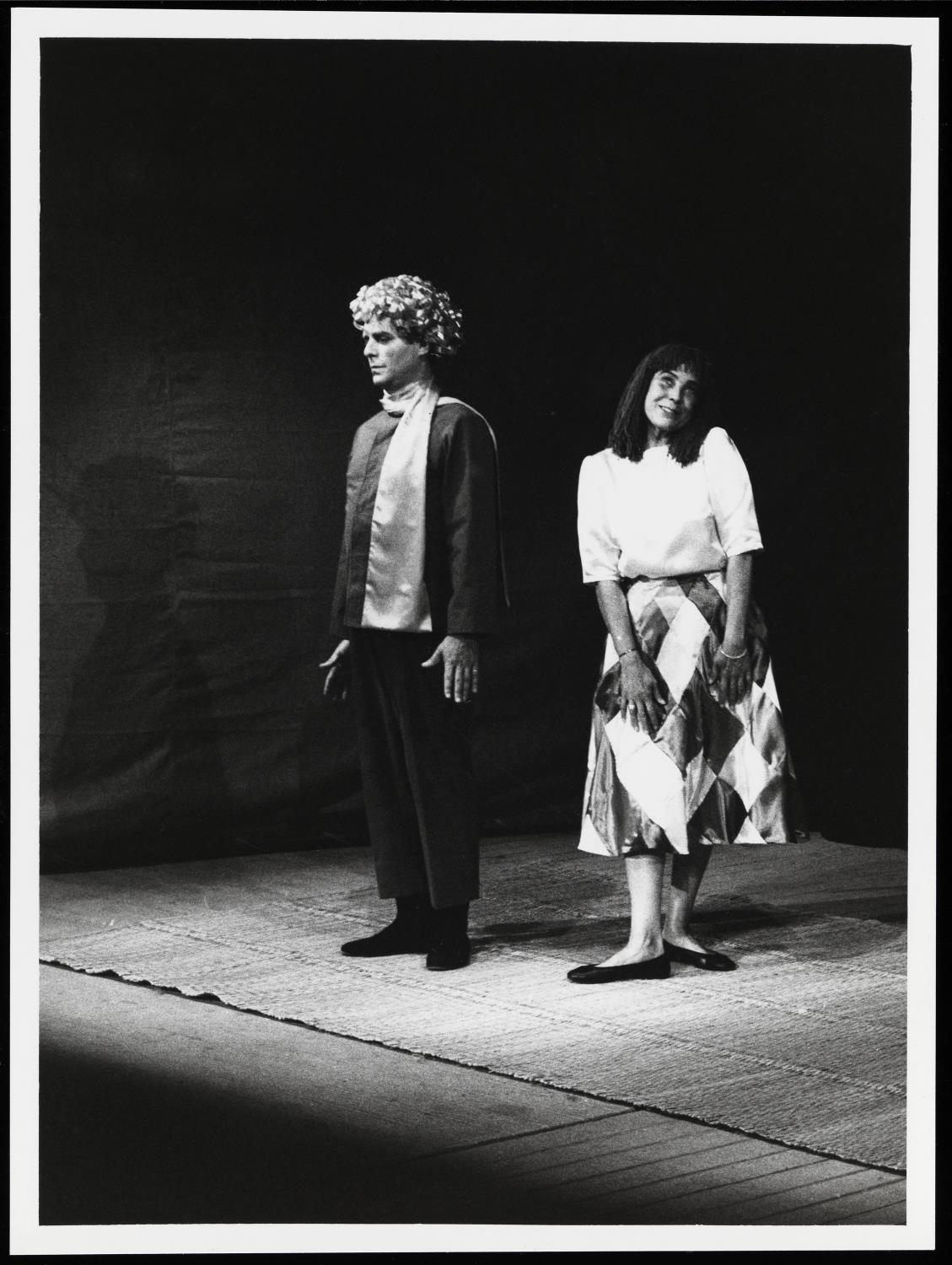 Peça de teatro «Antes de Começar», de Almada Negreiros. Manuel Zimbro e Lourdes de Castro