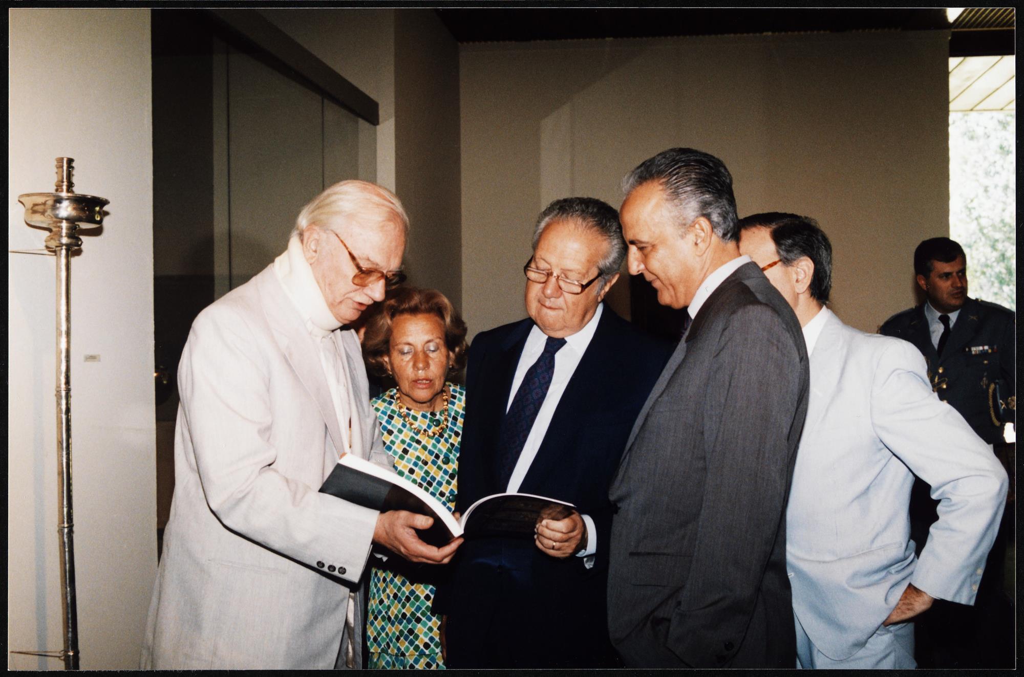 José Sommer Ribeiro (à esq.), Maria Barroso e Mário Soares (ao centro)