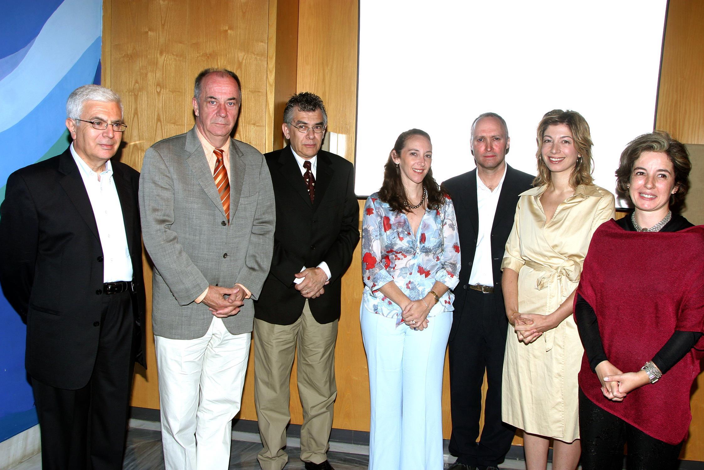 Manuel Costa Cabral (ao centro), Jorge Molder (ao centro) e Ana Vasconcelos e Melo (à dir.)