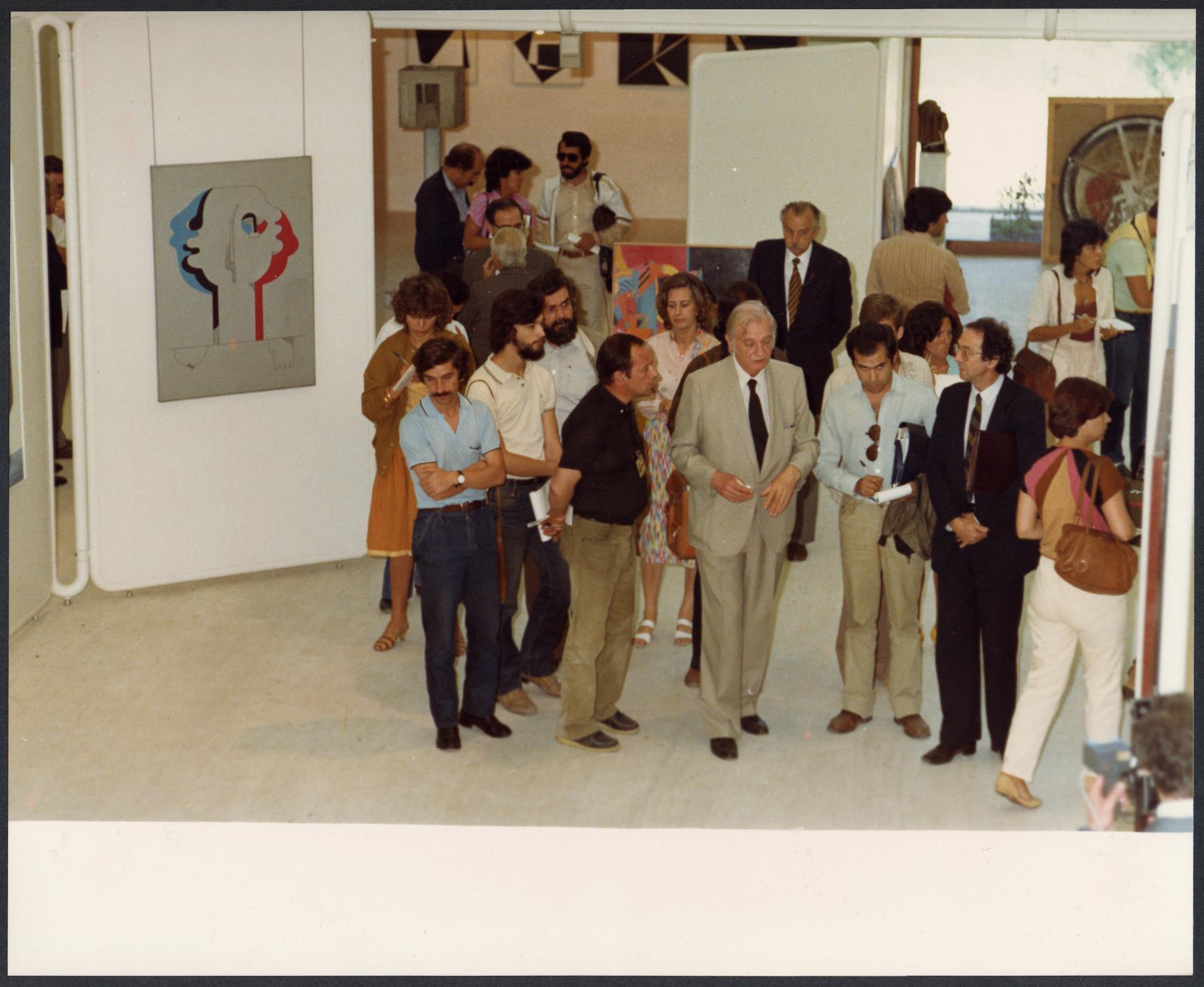 Conferência de imprensa. José Sommer Ribeiro (ao centro)