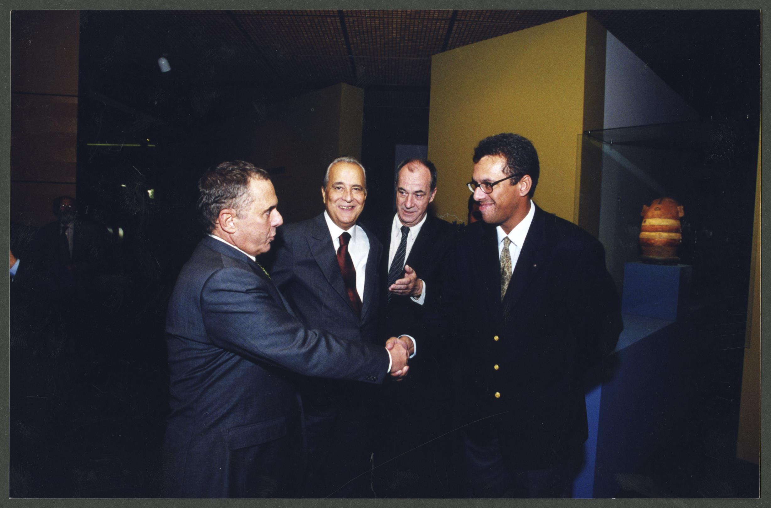 Manuel Costa Cabral (ao centro)