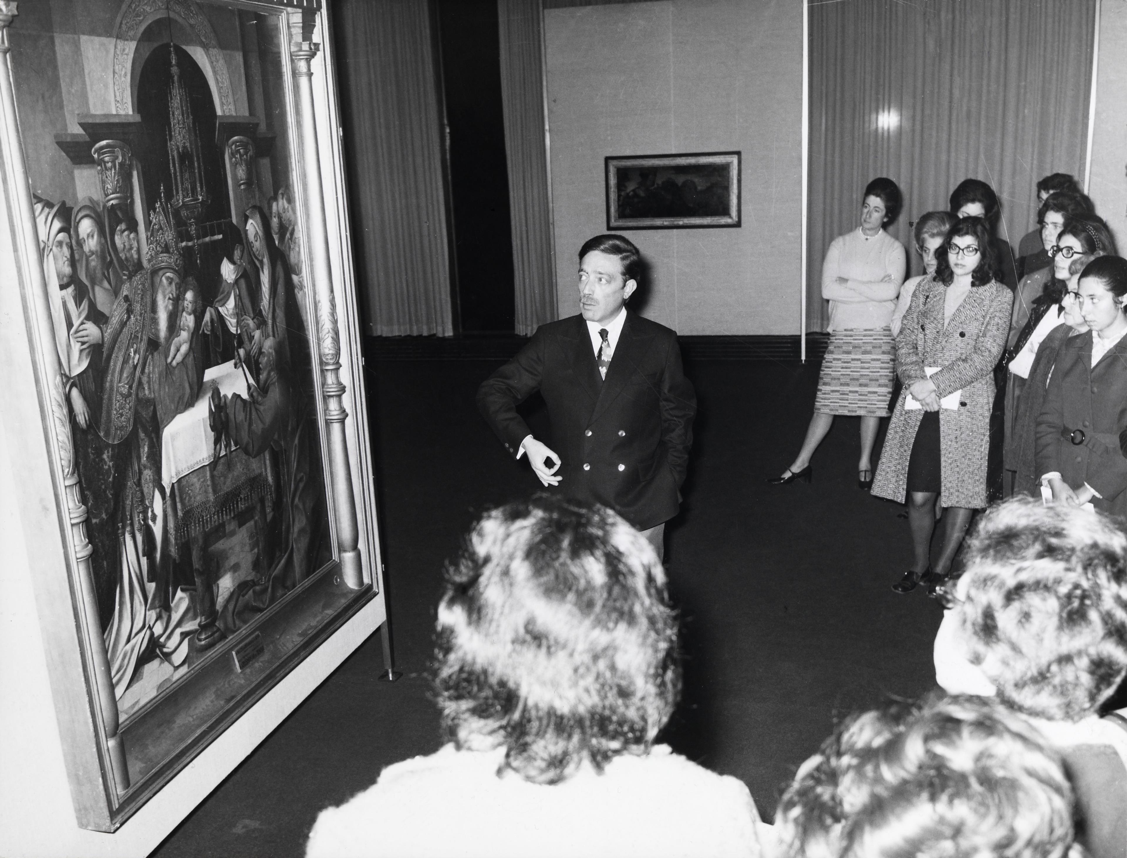Visita guiada. Jorge Henriques Pais da Silva (ao centro)