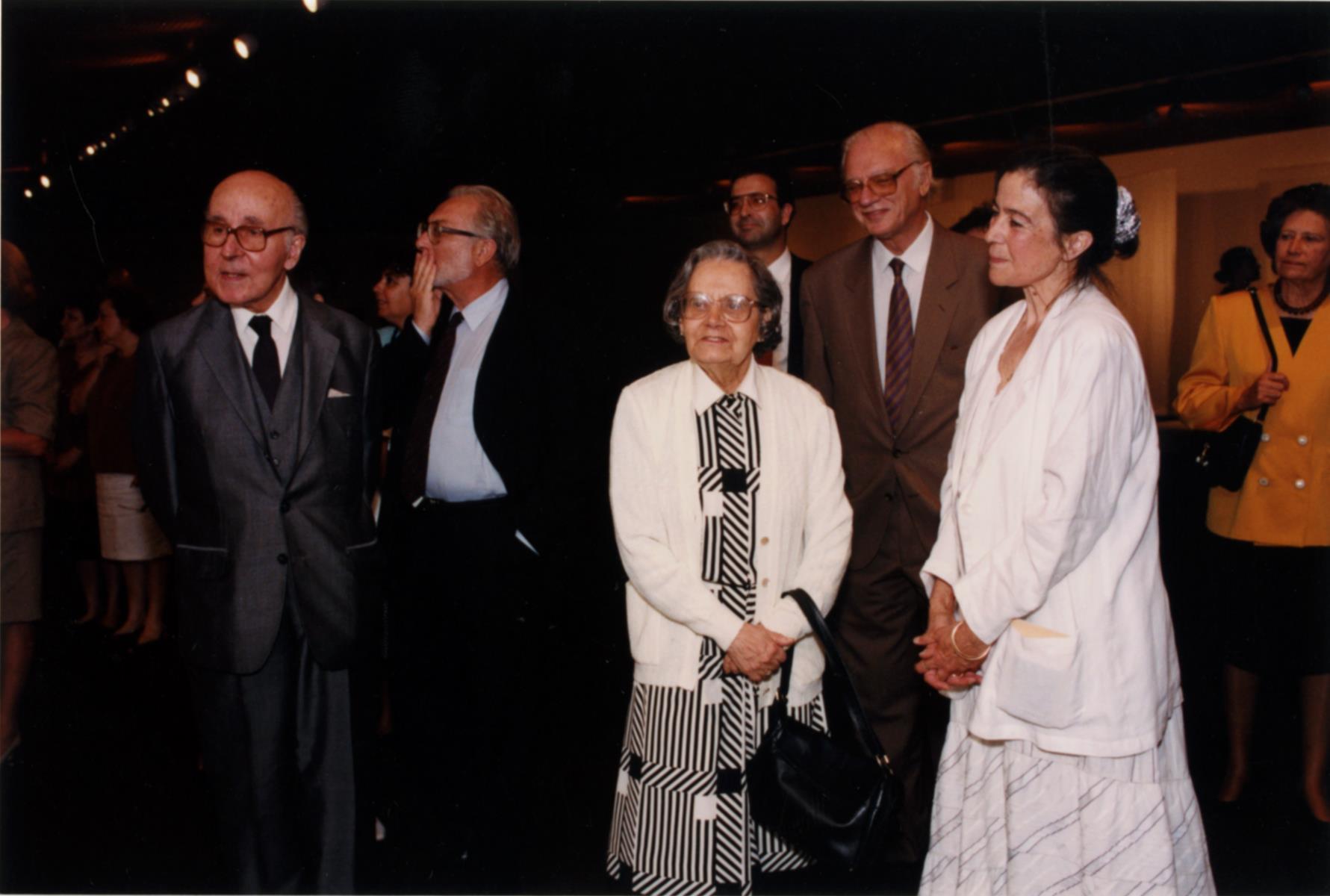 António Ferrer Correia (primeiro à esq.), Pedro Tamen (segundo à esq.), José Sommer Ribeiro (primeiro à dir.) e Lourdes Castro (segunda à dir.)