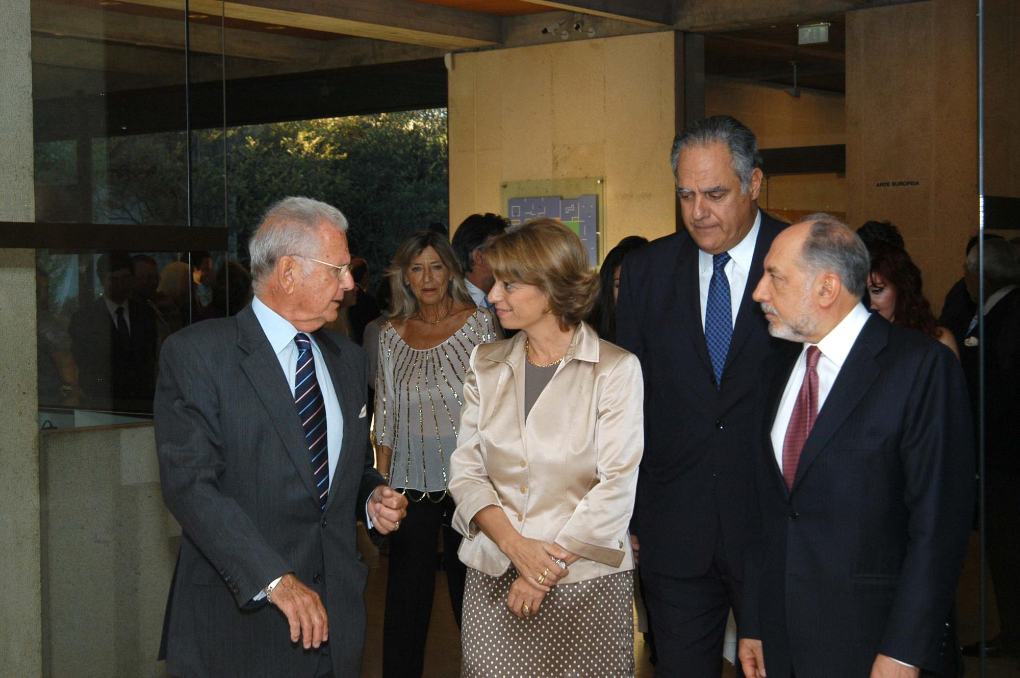 Isabel Alçada (ao centro) e Emílio Rui Vilar (à dir.)