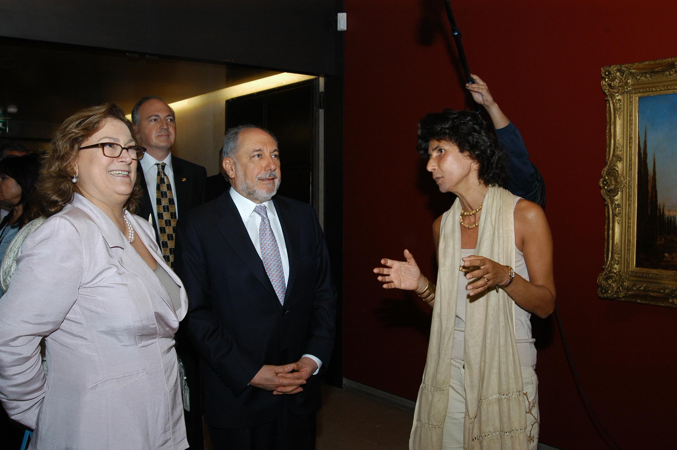 Conferência de imprensa. Güler Sabanci, Emílio Rui Vilar e Luísa Sampaio