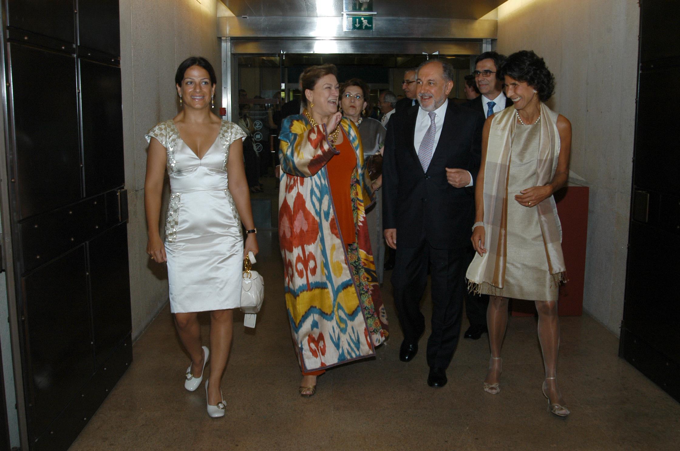 Güler Sabanci (ao centro, à esq.), Emílio Rui Vilar (ao centro, à dir.) e Luísa Sampaio (à dir.)