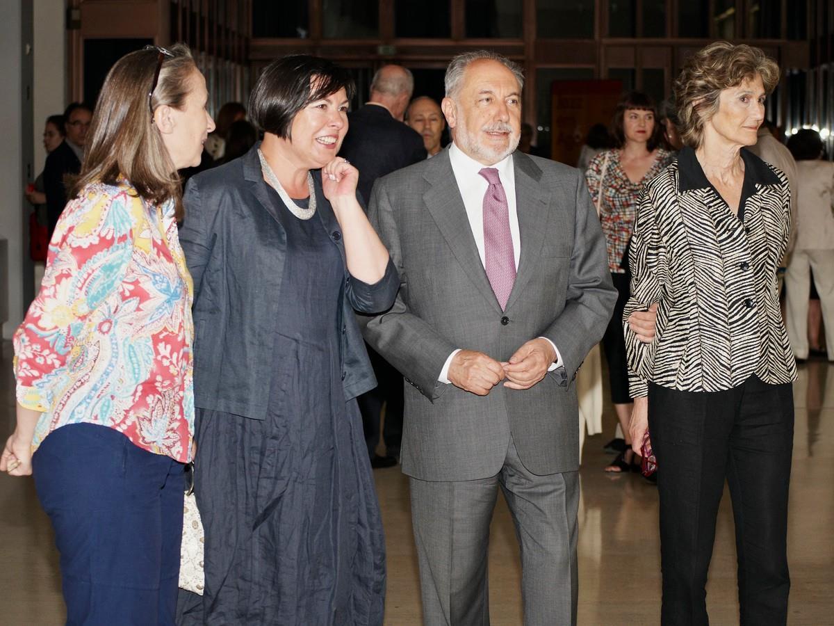 Ana Vidgal (à esq.), Isabel Carlos, Emílio Rui Vilar (ao centro) e Teresa Gouveia (à dir.)