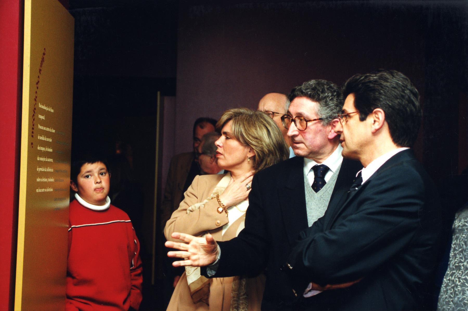 Isabel Mota (à esq.), Aires Augusto Nascimento (ao centro) e Manuel Maria Carrilho (à dir.)