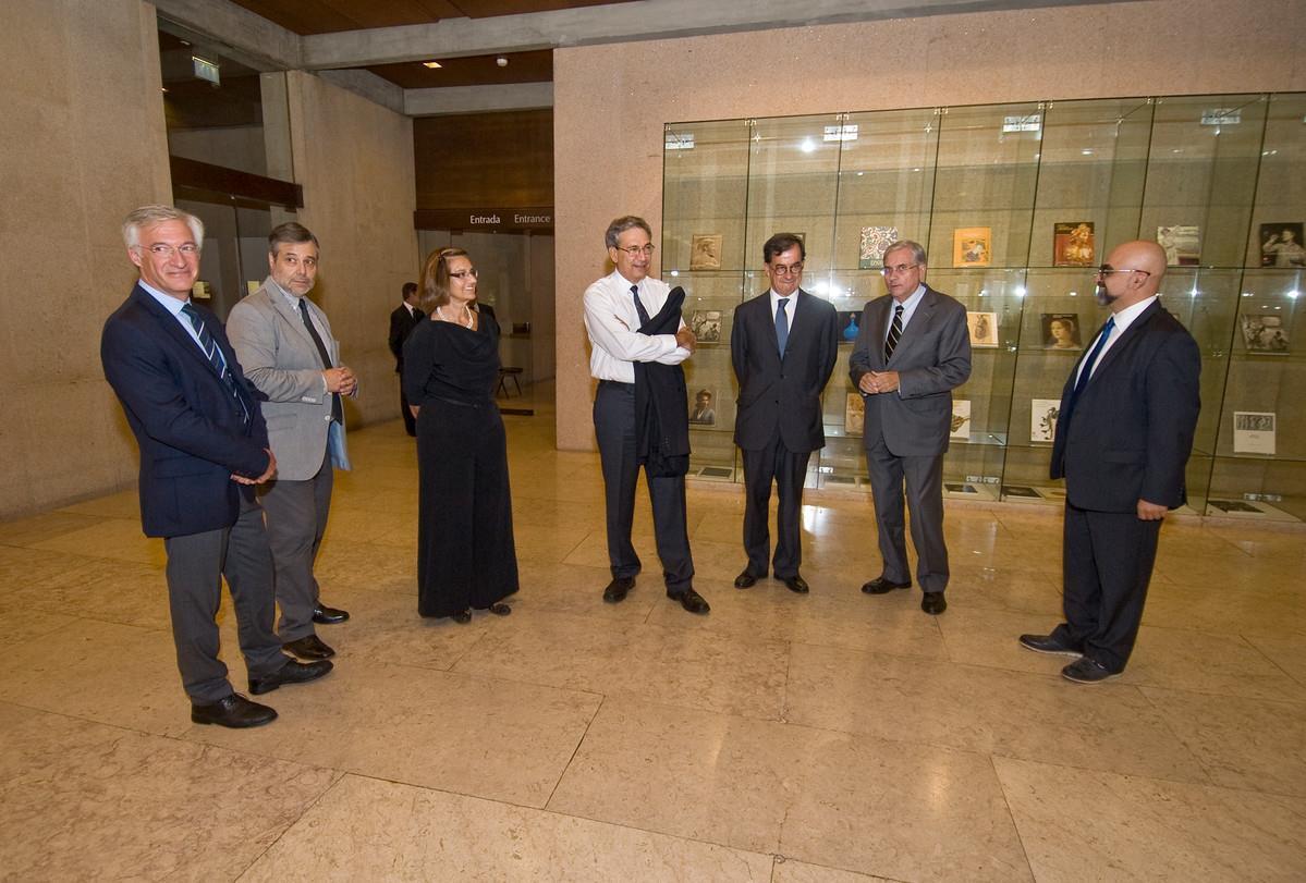 Jorge Rodrigues (à esq.), Orhan Pamuk (ao centro) , João Castel-Branco Pereira (ao centro) e Razmik Panossian (à dir.)