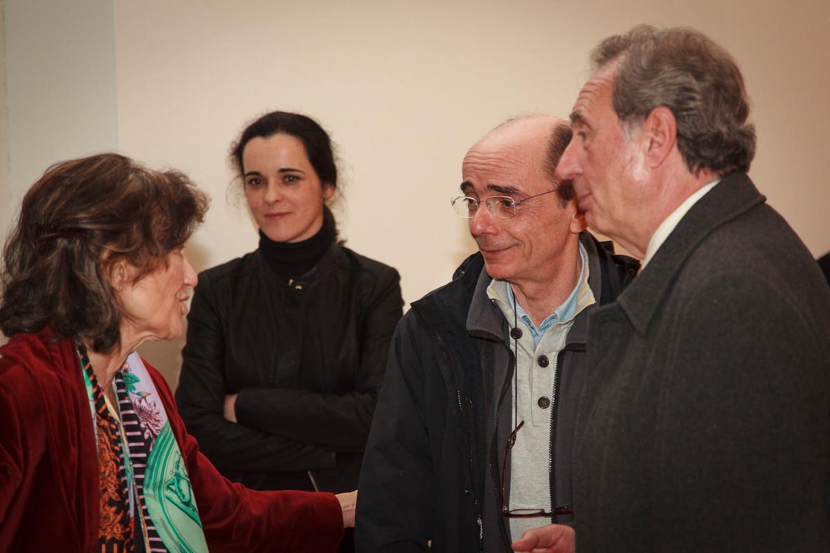 Teresa Patrício Gouveia (à esq.), Sara Antónia Matos (ao centro, atrás), Manuel Castro Caldas (ao centro) e António Monteiro (à dir.)