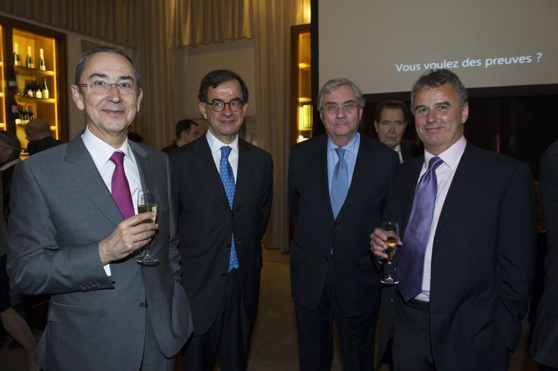 José Neves Adelino (à esq.), Guilherme d´Oliveira Martins e Eduardo Marçal Grilo (ao centro) e Martins Sarkis Essayan (à dir.)