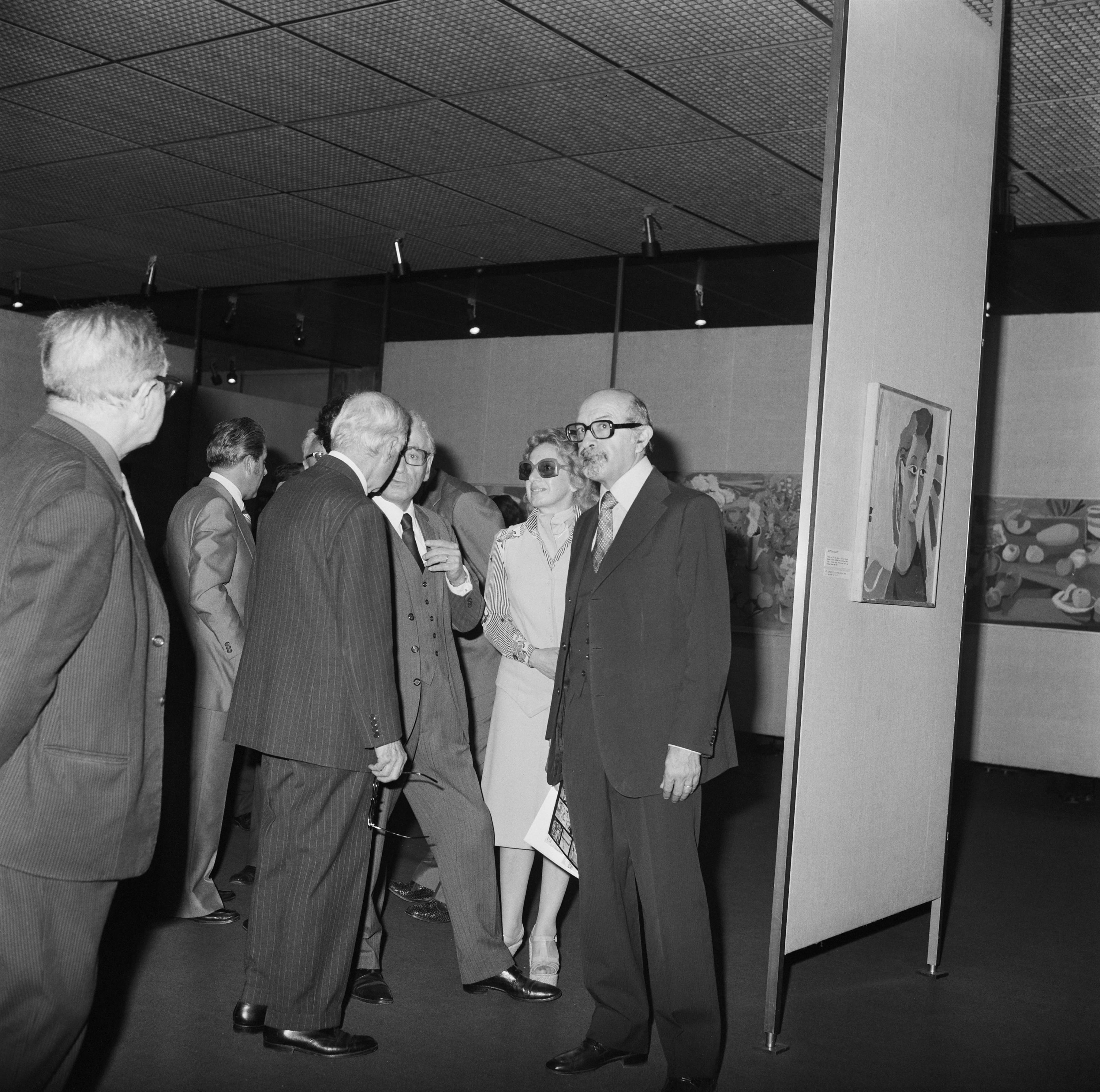 Roberto Gulbenkian (ao centro)