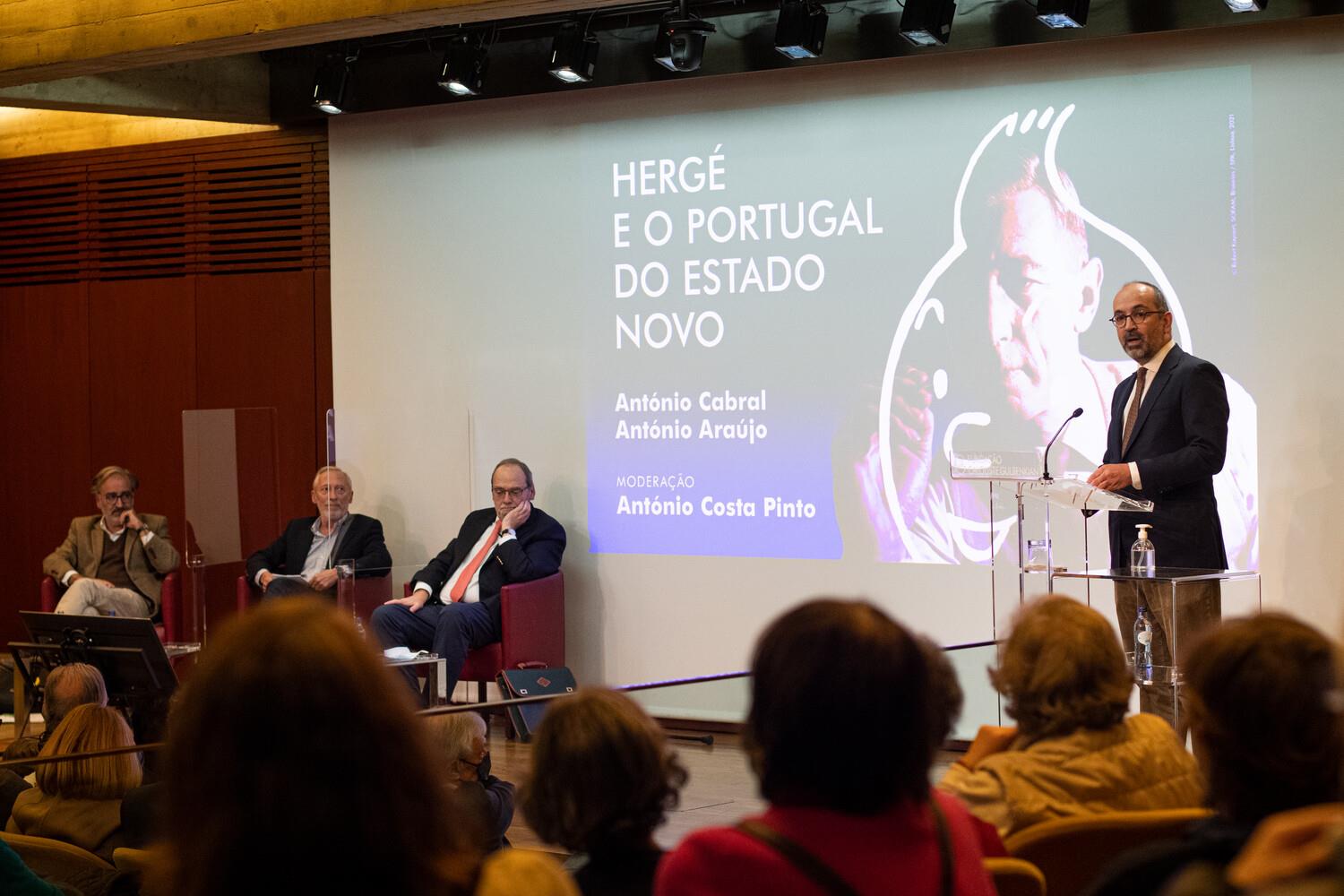Ciclo Hergé e o Mundo Contemporâneo. António Araújo; António Costa Pinto; António Cabral; Miguel Magalhães (à dir.)