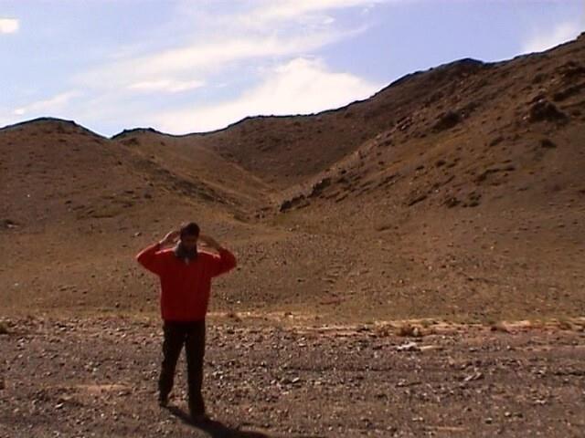 Frame do vídeo de Bruno Pacheco, «Surrendering after Hamish», 2004 (Col. CAM, Inv. IM30)