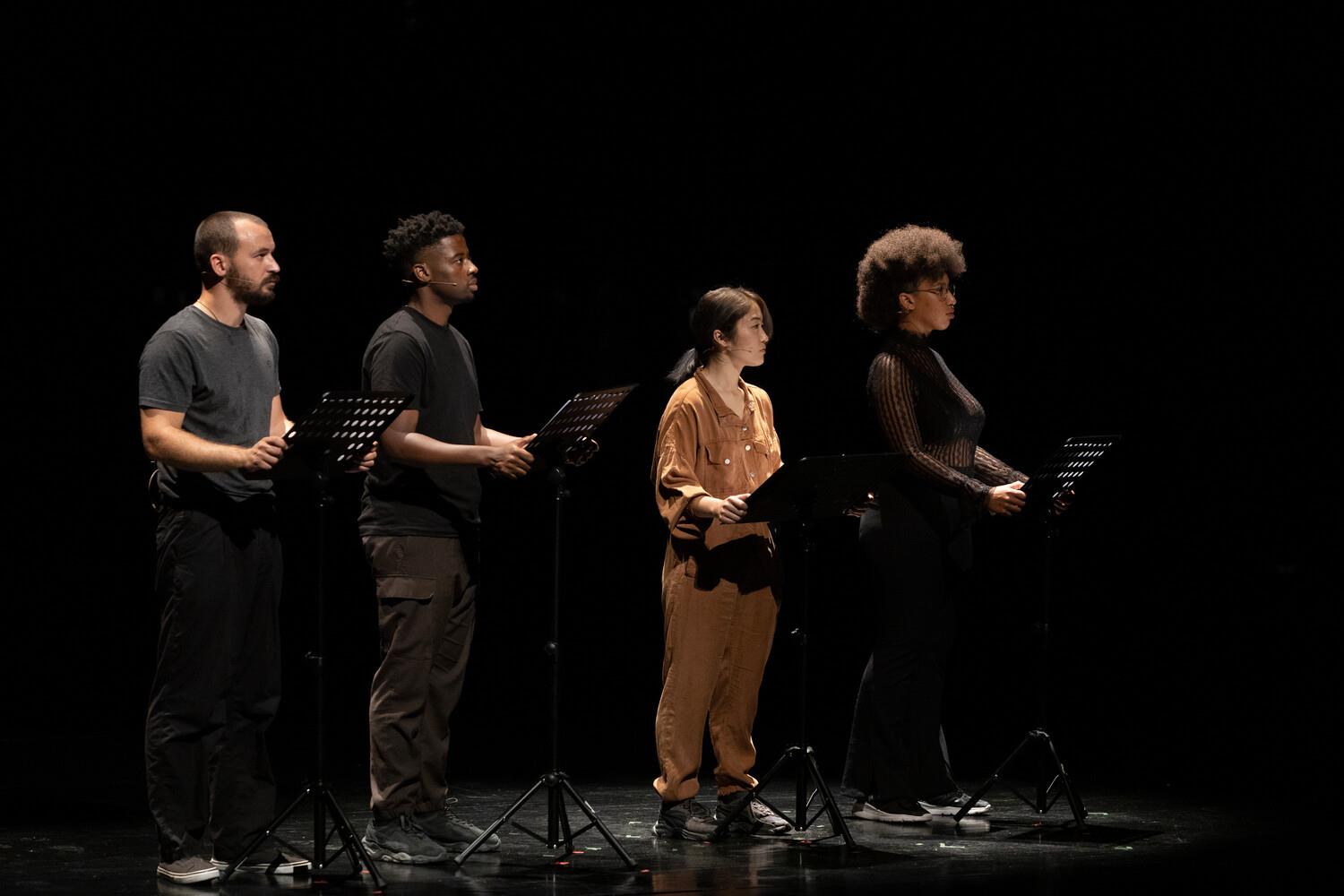 Concerto «Transformer L'Homme». Tomás Moital (à esq.); Mavá José; Noeli Kikuchi; Cire Ndiaye (à dir.)