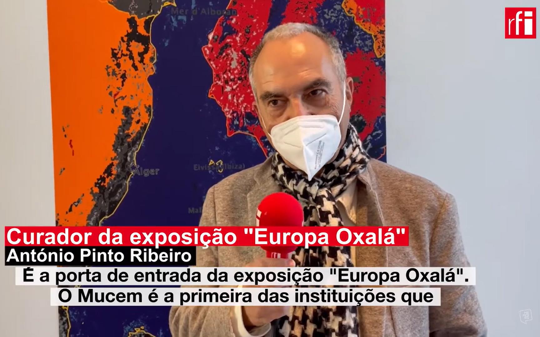 António Pinto Ribeiro visita a exposição «Europa Oxalá»