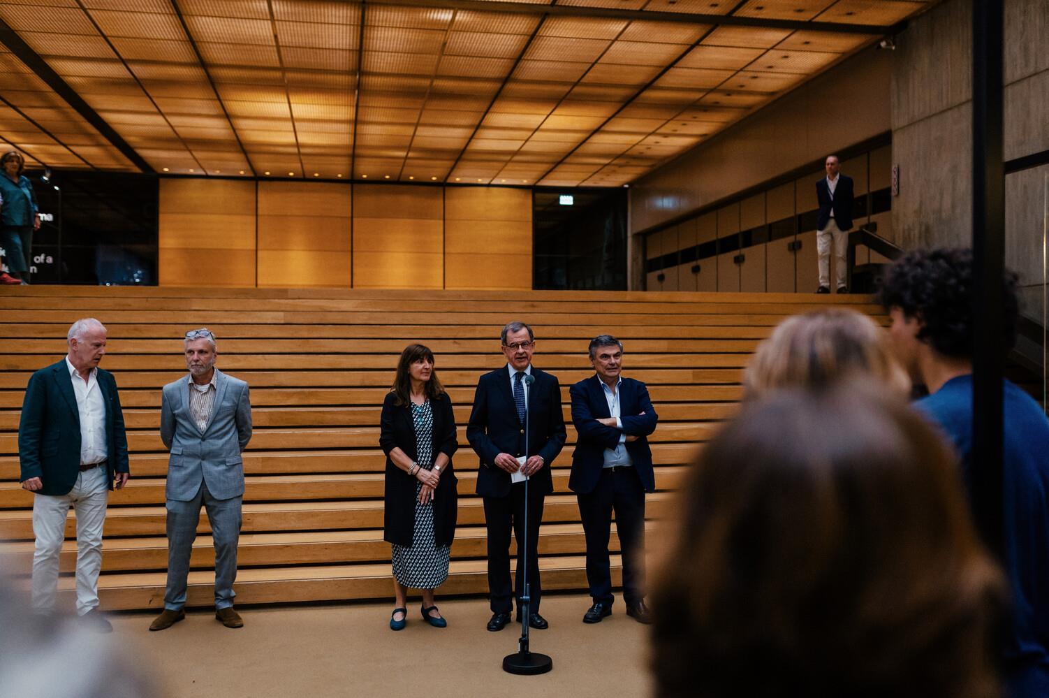 João Carvalho Dias, Nick Willing, Helena de Freitas, Guilherme d'Oliveira Martins e António Manuel Serra (da esq. para a dir.)