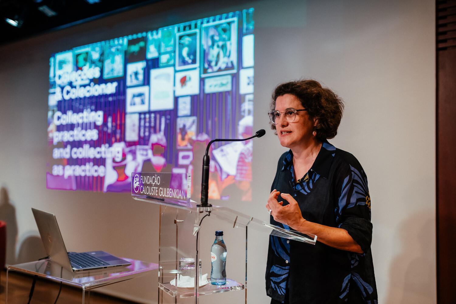 Conferência «Coleções & Colecionar. Novas práticas e práticas artísticas em torno do colecionar».  Rita Fabiana
