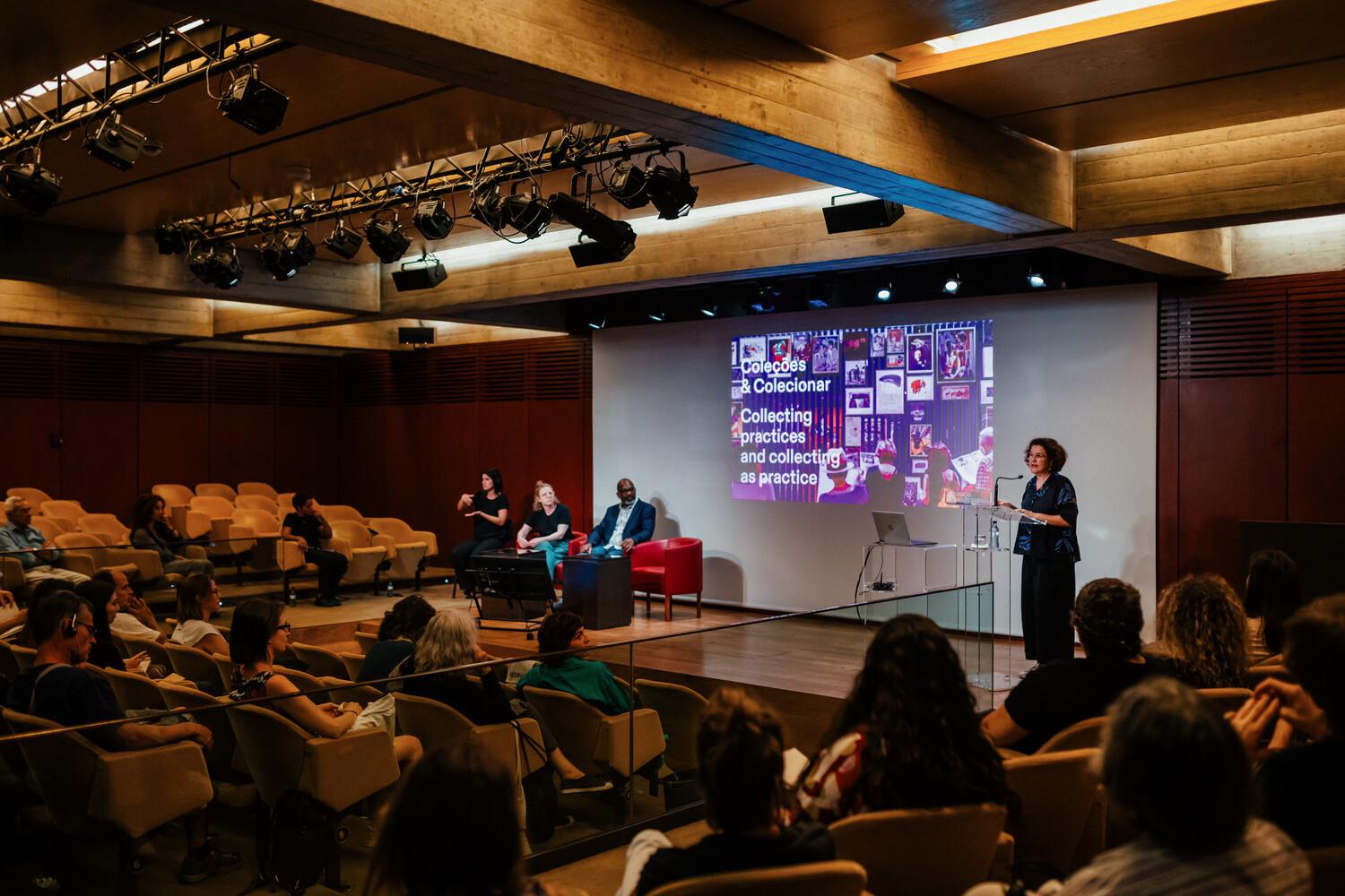 Conferência «Coleções & Colecionar. Novas práticas e práticas artísticas em torno do colecionar». Rose Lejeune, Paul Rucker e Rita Fabiana (da esq. para a dir.)
