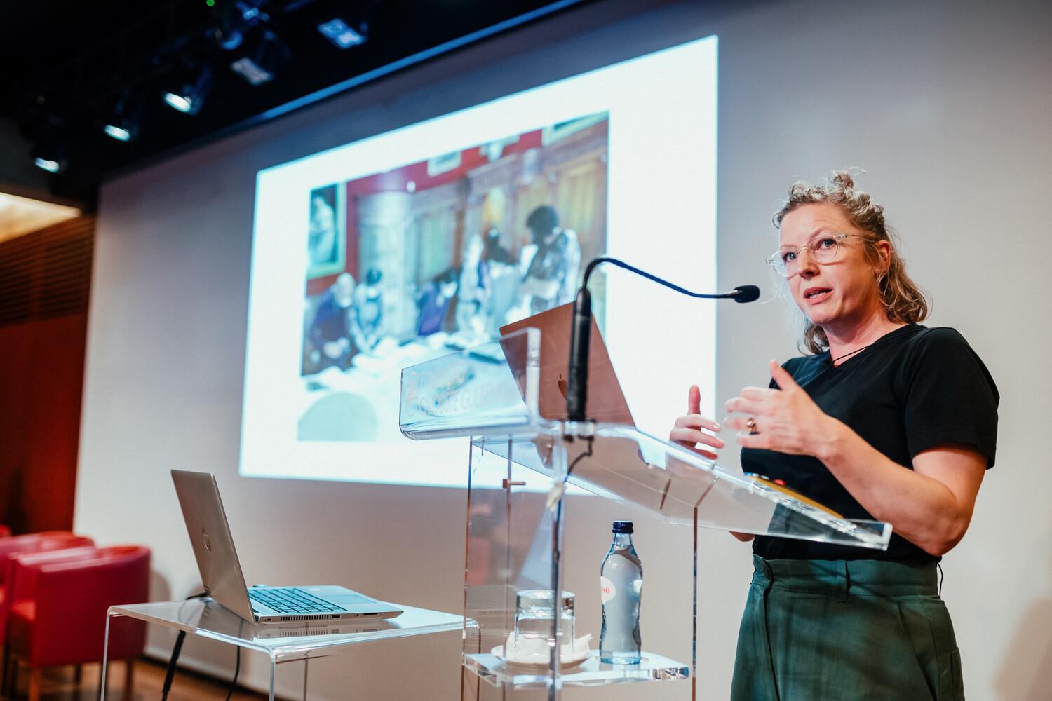 Conferência «Coleções & Colecionar. Novas práticas e práticas artísticas em torno do colecionar». Rose Lejeune