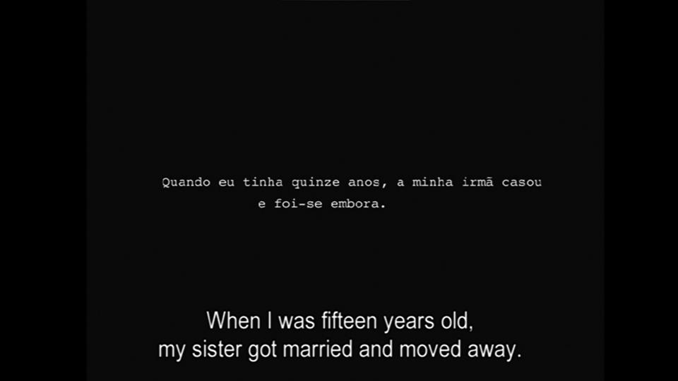 Frames do vídeo de Maria Lusitano, «Nostalgia», 2002 (Col. CAM, Inv. 16IM75)