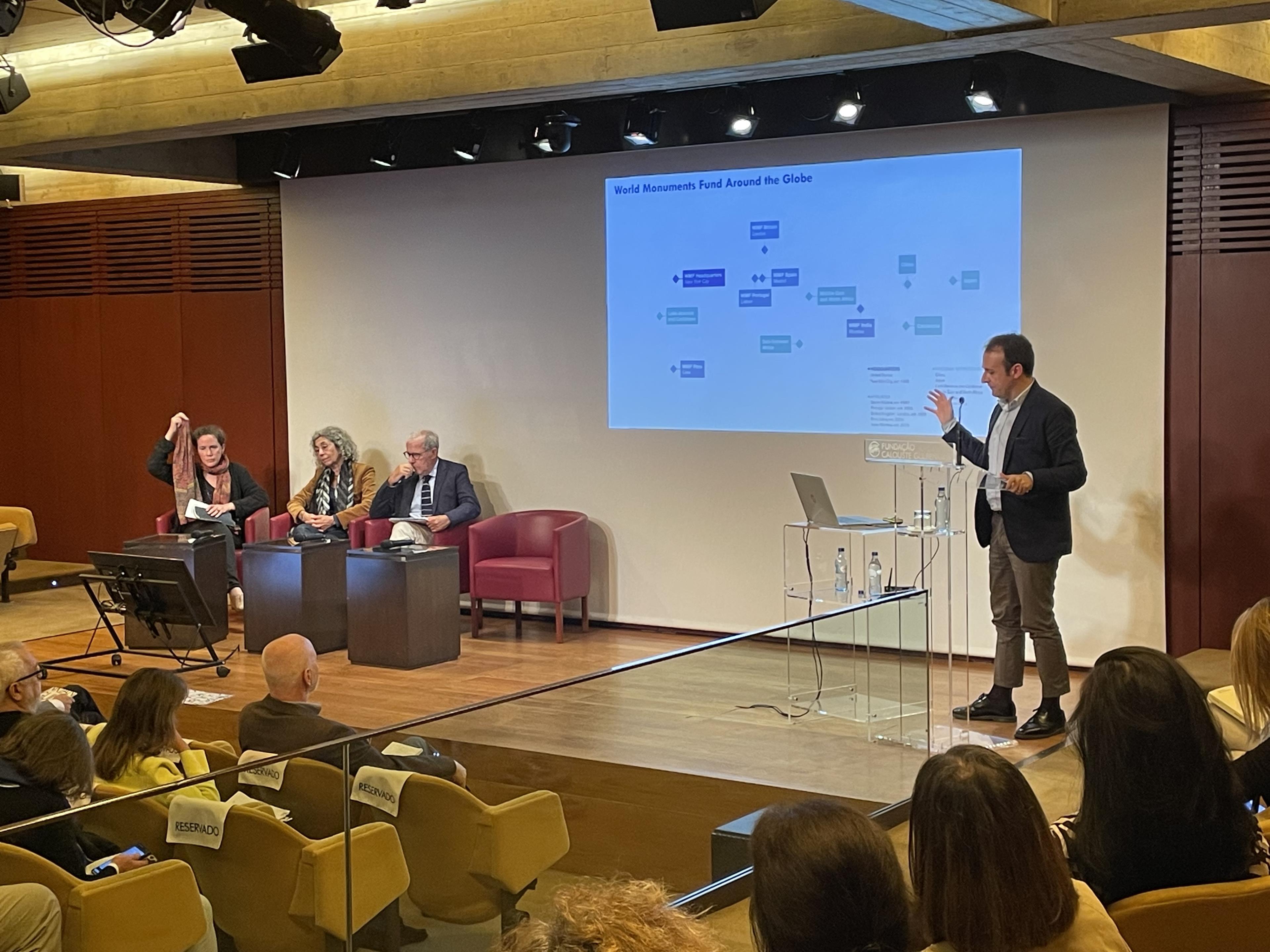 «Colóquio Keeping It Modern». Bénedicte Gandini; Pamela Jerome; Rui Fernandes Póvoas (à esq.); Javier Ors Ausin (à dir)