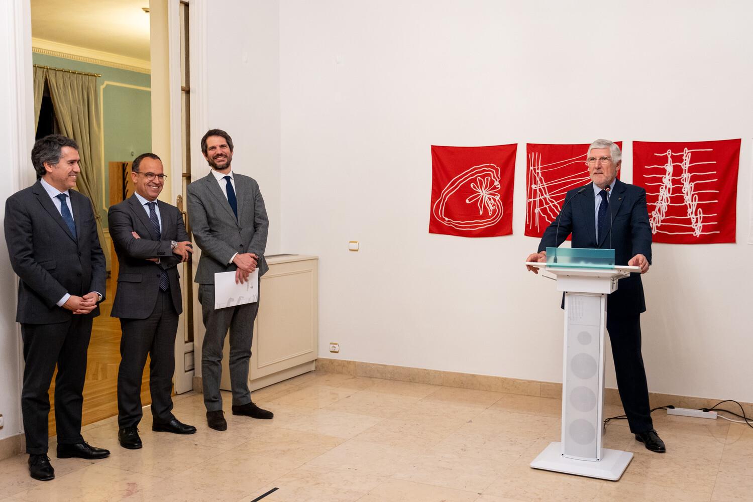 Pedro Adão e Silva, Ernest Domènech  (ao centro) e  João Mira Gomes (à dir.)