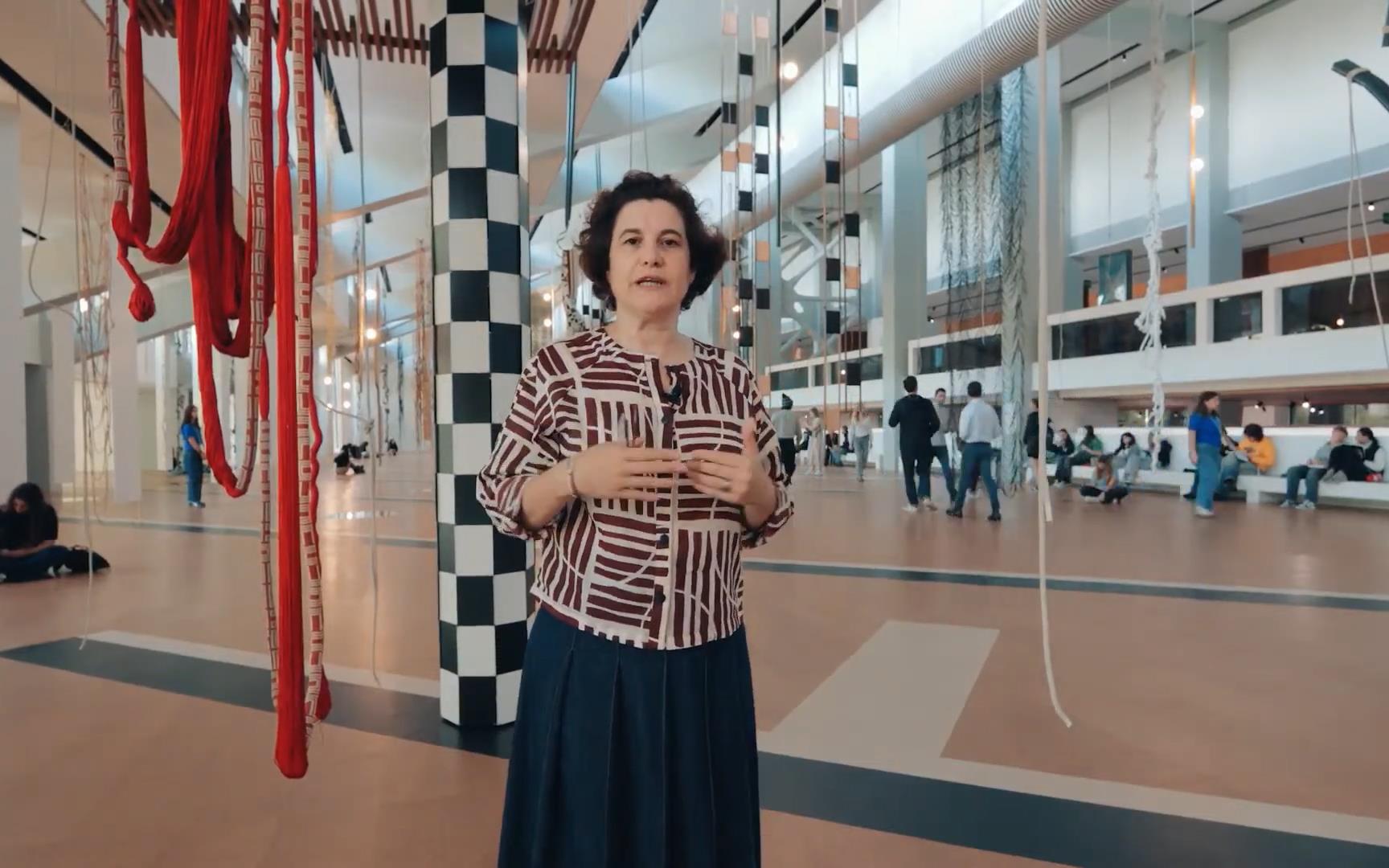 Leonor Antunes. da desigualdade constante dos dias de leonor