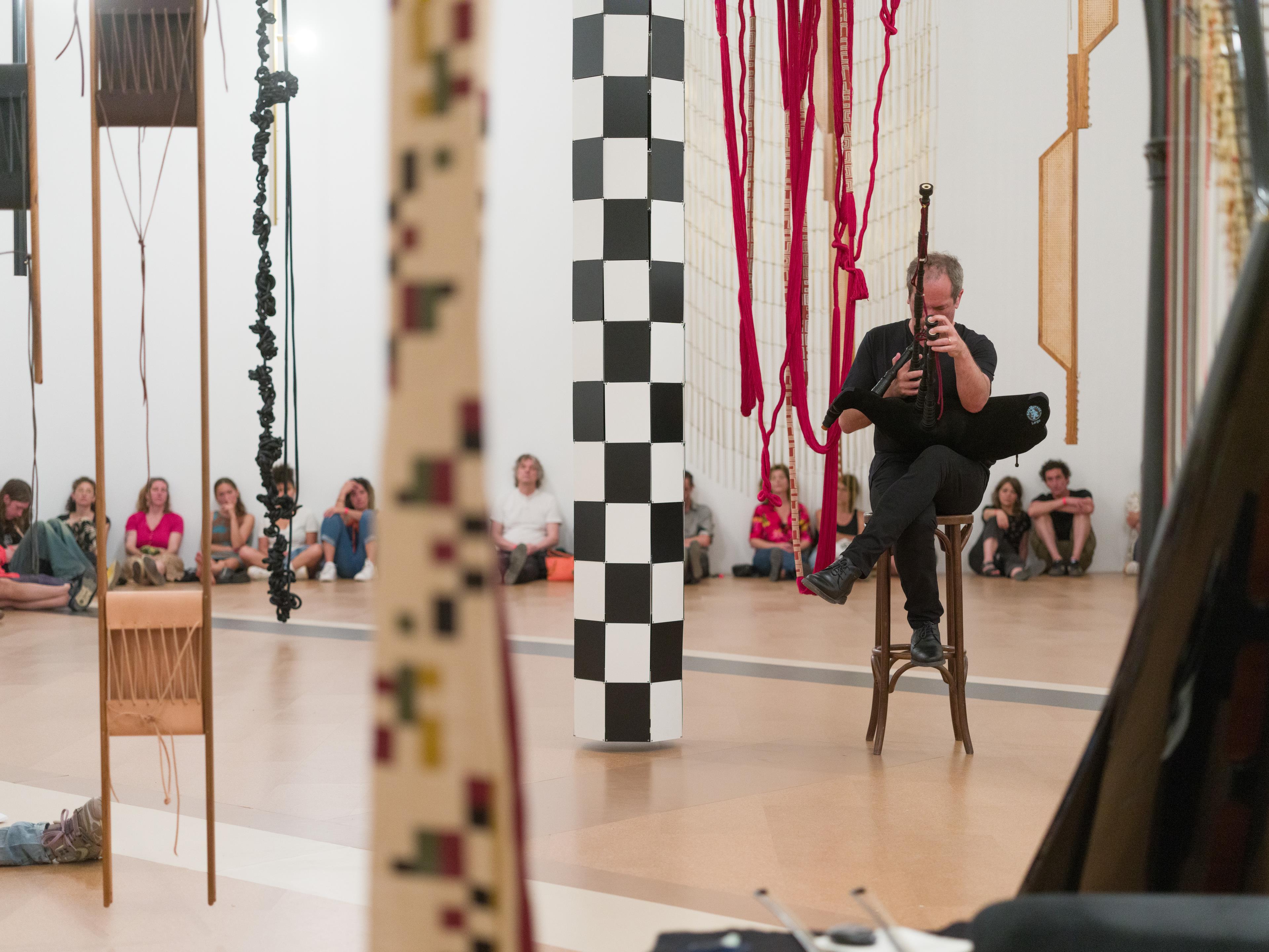 Concerto «OCCAM XXVII» (2019), de Éliane Radigue. Erwan Keravec