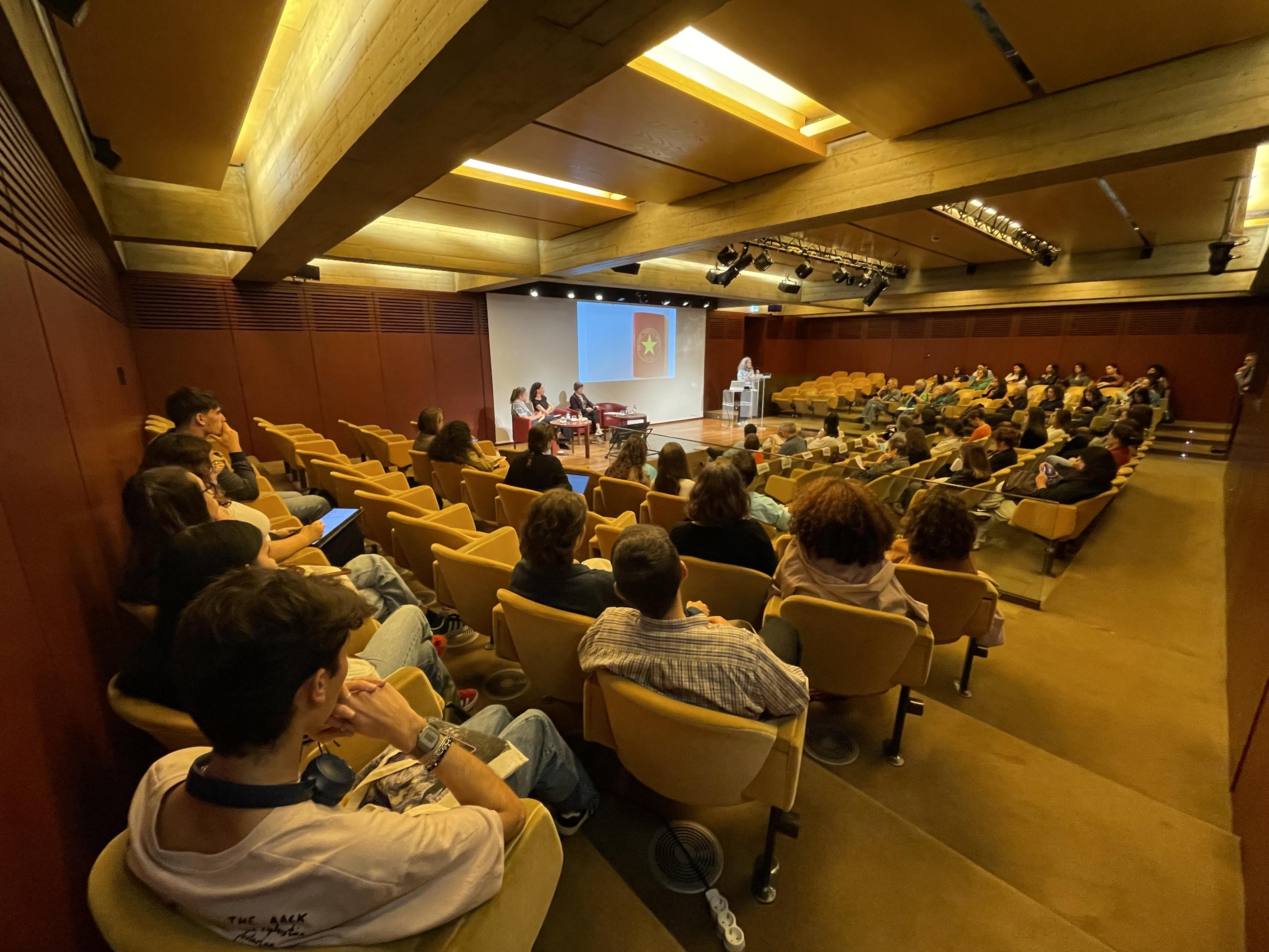 Conferência «Fórum Narrativas do Eu. Livros de artistas mulheres»