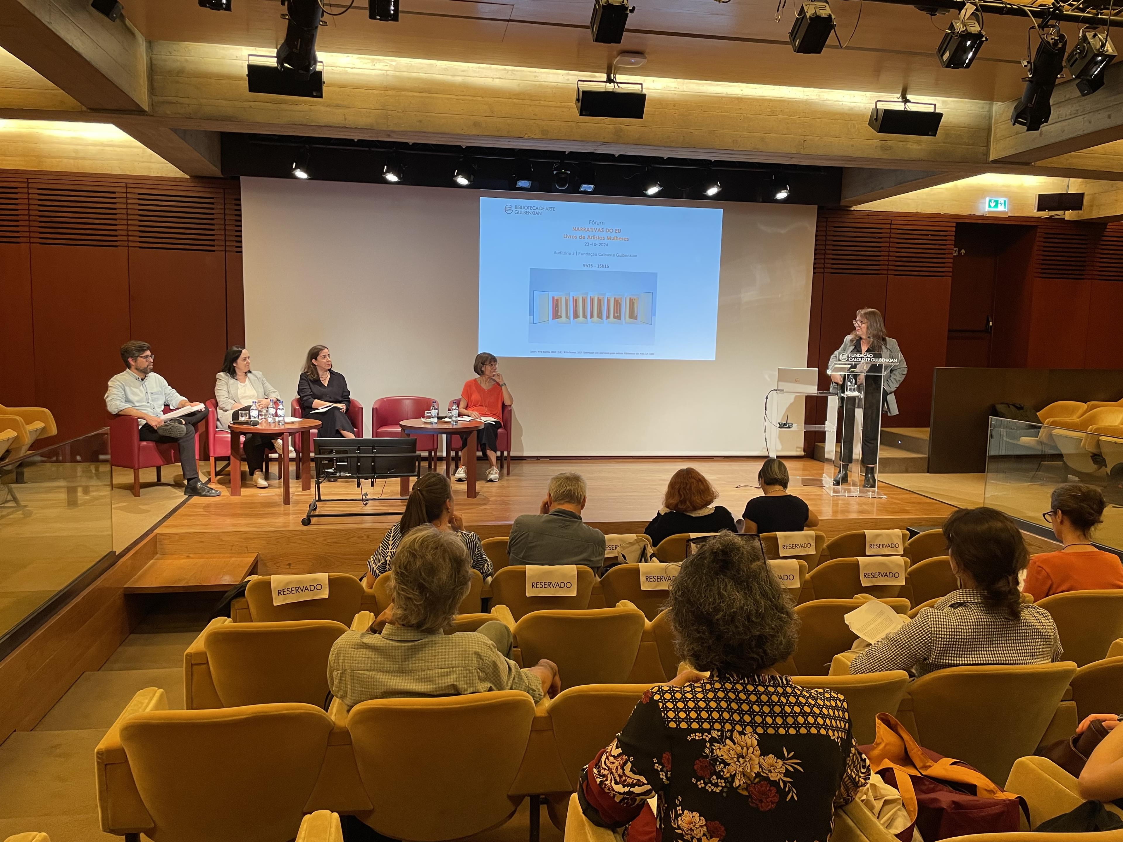 Conferência «Fórum Narrativas do Eu. Livros de artistas mulheres»