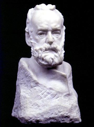Busto de Victor Hugo