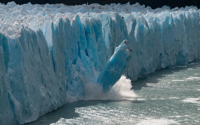 A giant piece of Ice breaks off the Perito Moreno Glacier in Patagonia, Argentina