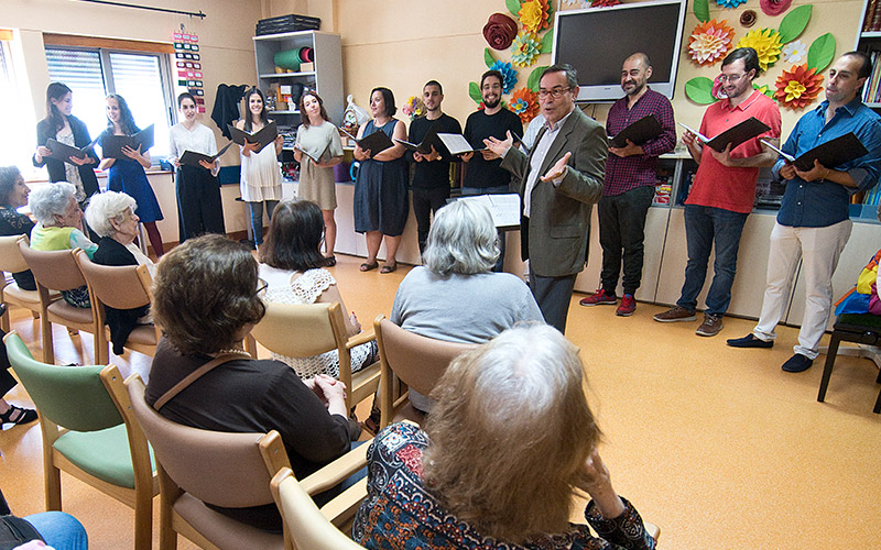 Coro Gulbenkian no Centro Dia Rainha D. Maria I - SCML